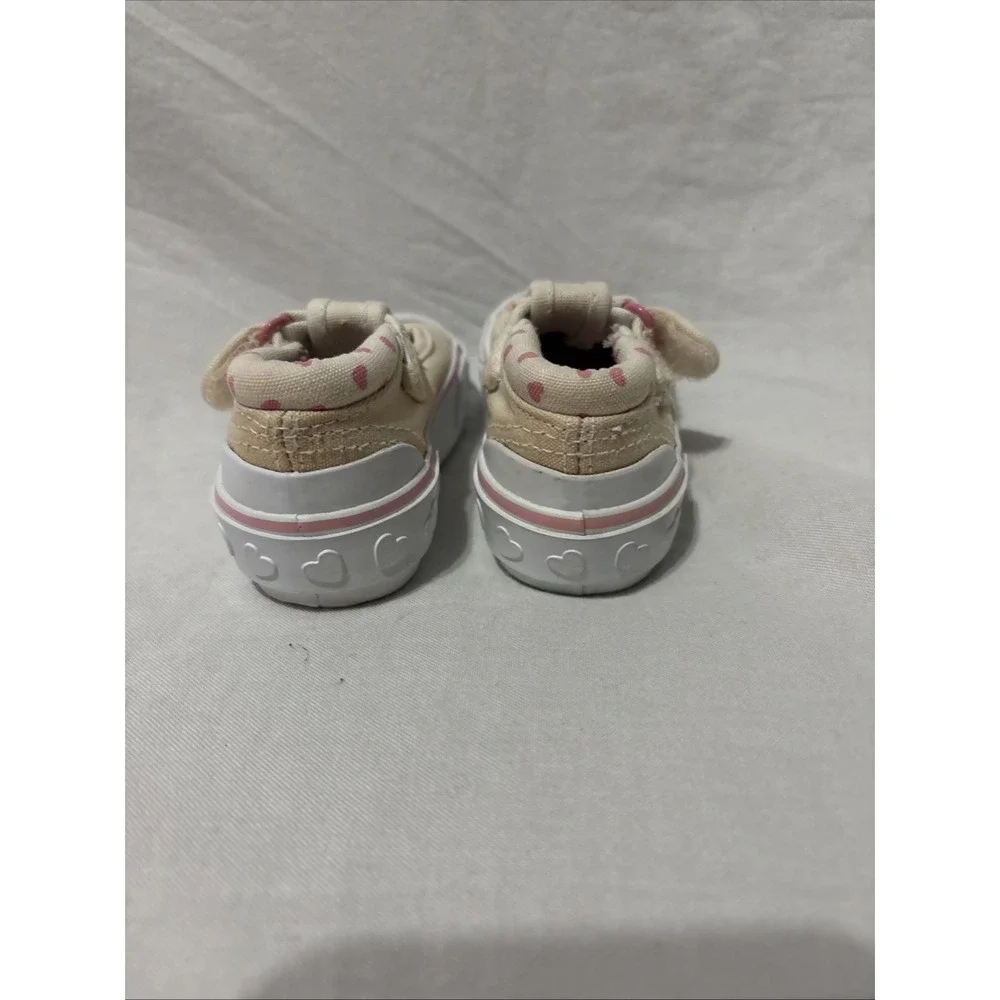 Winnie the pooh vintage Disney kids shoes girls size 2T hearts casual